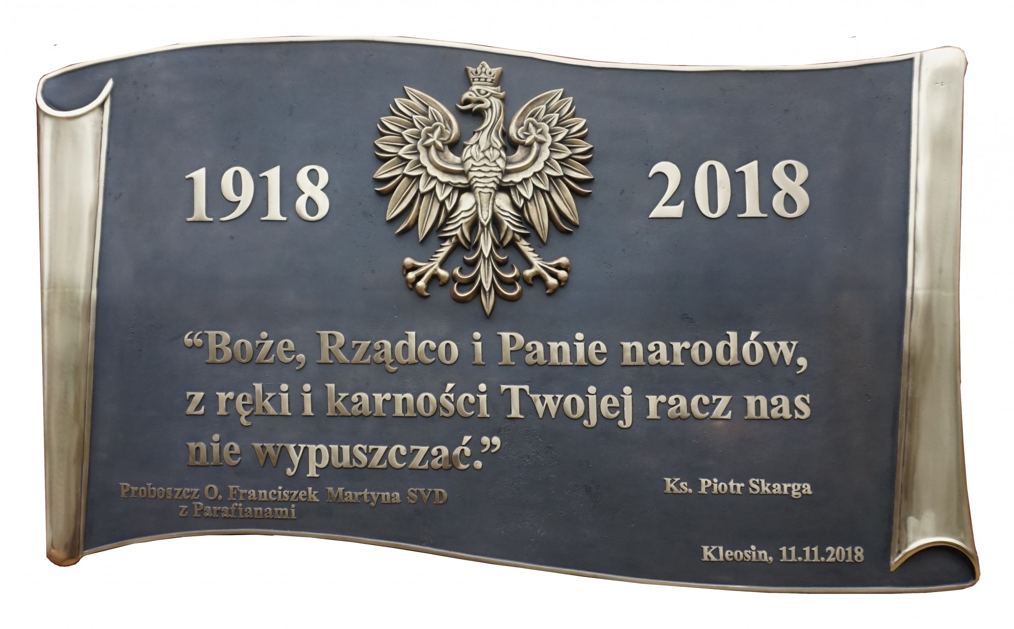 TABLICA NIEPODLEGŁOŚCIOWA,  tablica okolicznościowa wykonana z okazji odzyskania przez Polskę niepodległości, wym. 75x130 cm; mosiądz cyzelowany,  oksydowany i woskowany; 