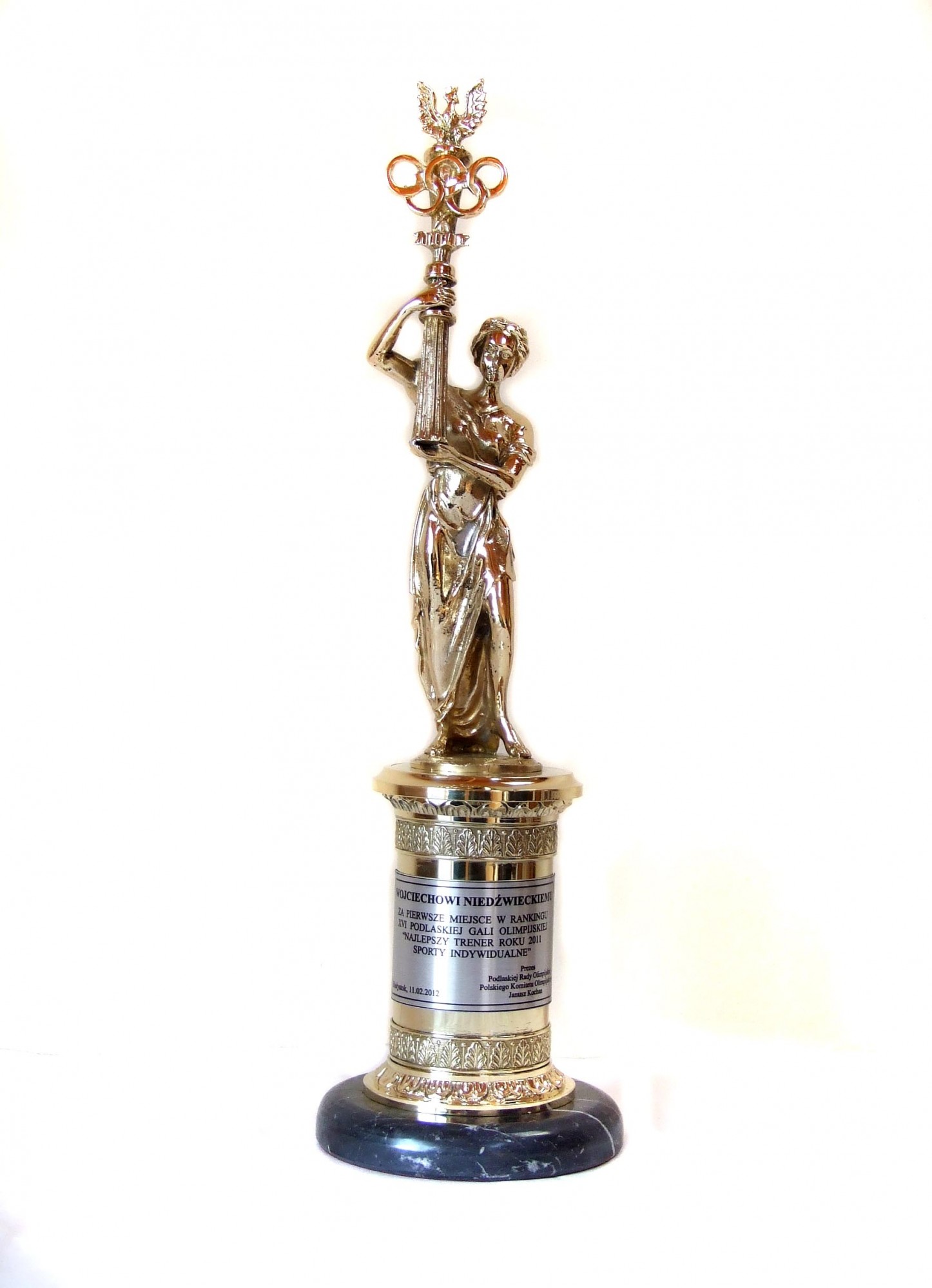 Statuetka „VIKTORIA” wykonana dla Podlaskiej Rady Olimpijskiej PKOL; brąz oksydowany